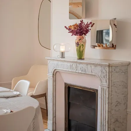 Rare! Magnifique - Vue Cathédrale Appartement